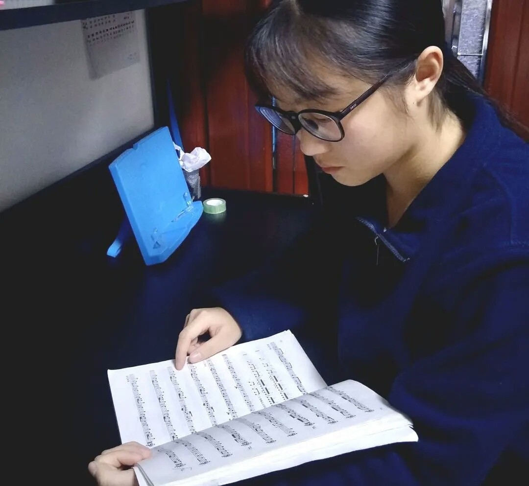 1584842612494785.jpg 19.jpg